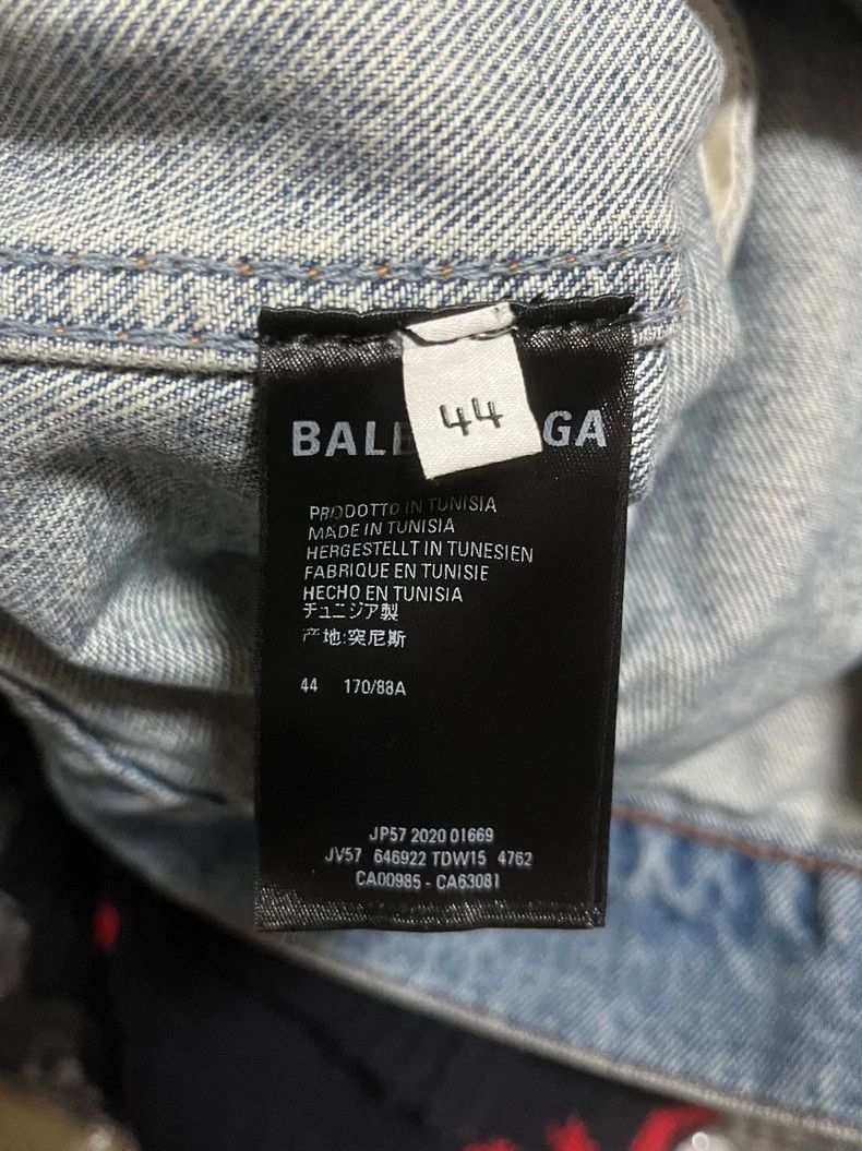 Balenciaga Balenciaga Multi-Language Denim Jacket Size US L / EU 52-54 / 3 - 4 Thumbnail