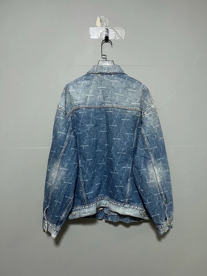 Balenciaga Balenciaga Logo Printed Denim Jacket Size US M / EU 48-50 / 2 - 2 Thumbnail