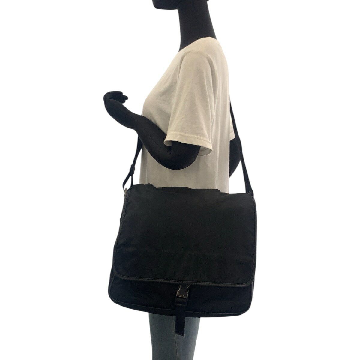 Prada Prada Prada Tessuto Triangle Logo Plate Nylon Shoulder Bag Others Shoulder Bag V166 DUTY FREE for USA Size ONE SIZE - 6 Thumbnail