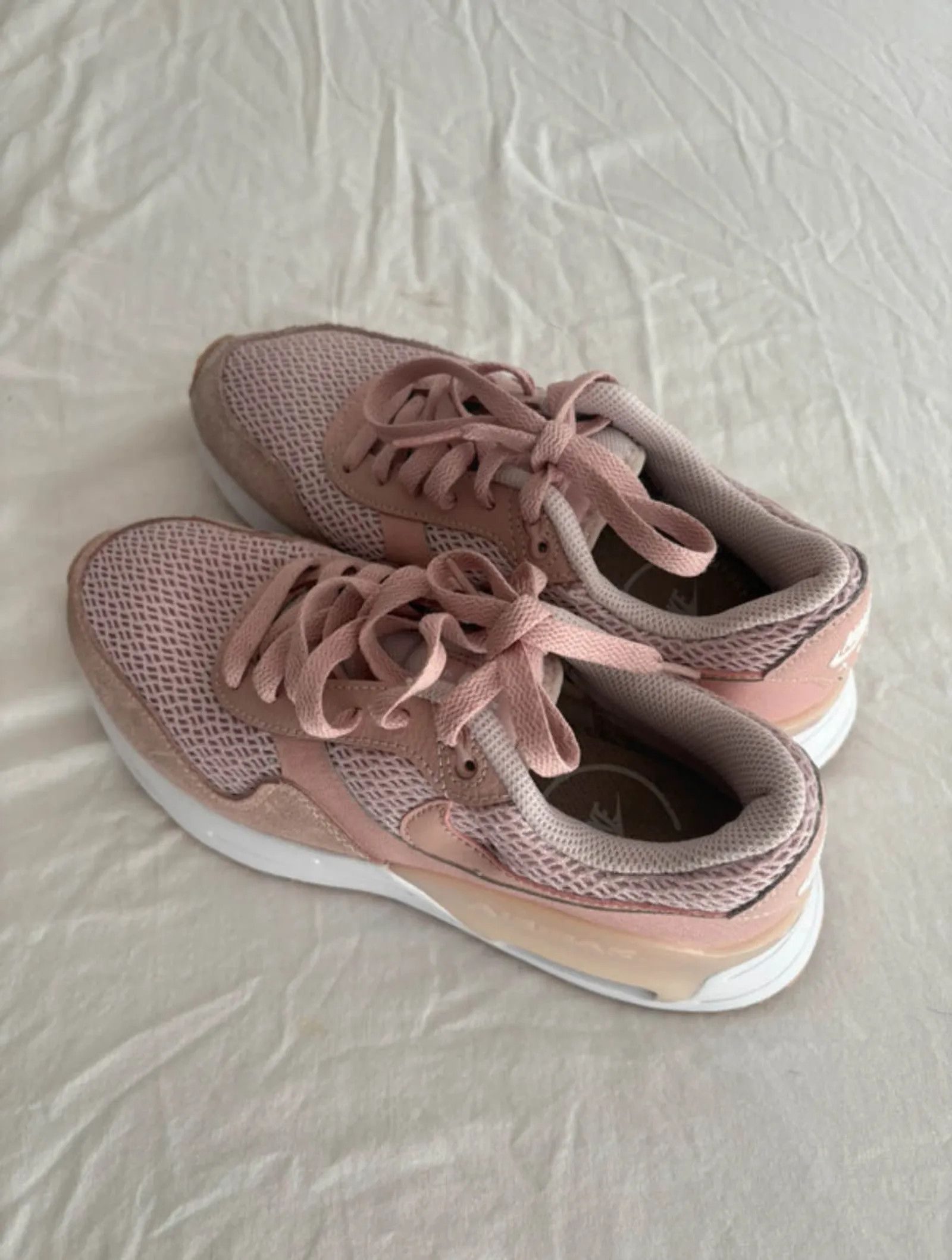 Nike Nike Sneakers Size US 7.5 / IT 37.5 - 2 Thumbnail