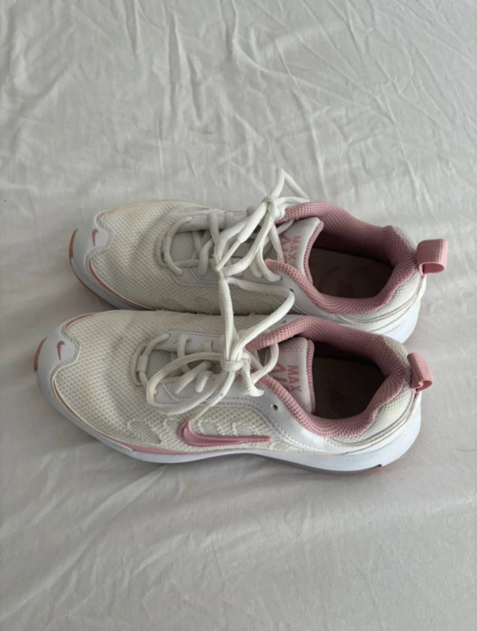 Nike Nike Sneakers Size US 7.5 / IT 37.5 - 2 Thumbnail
