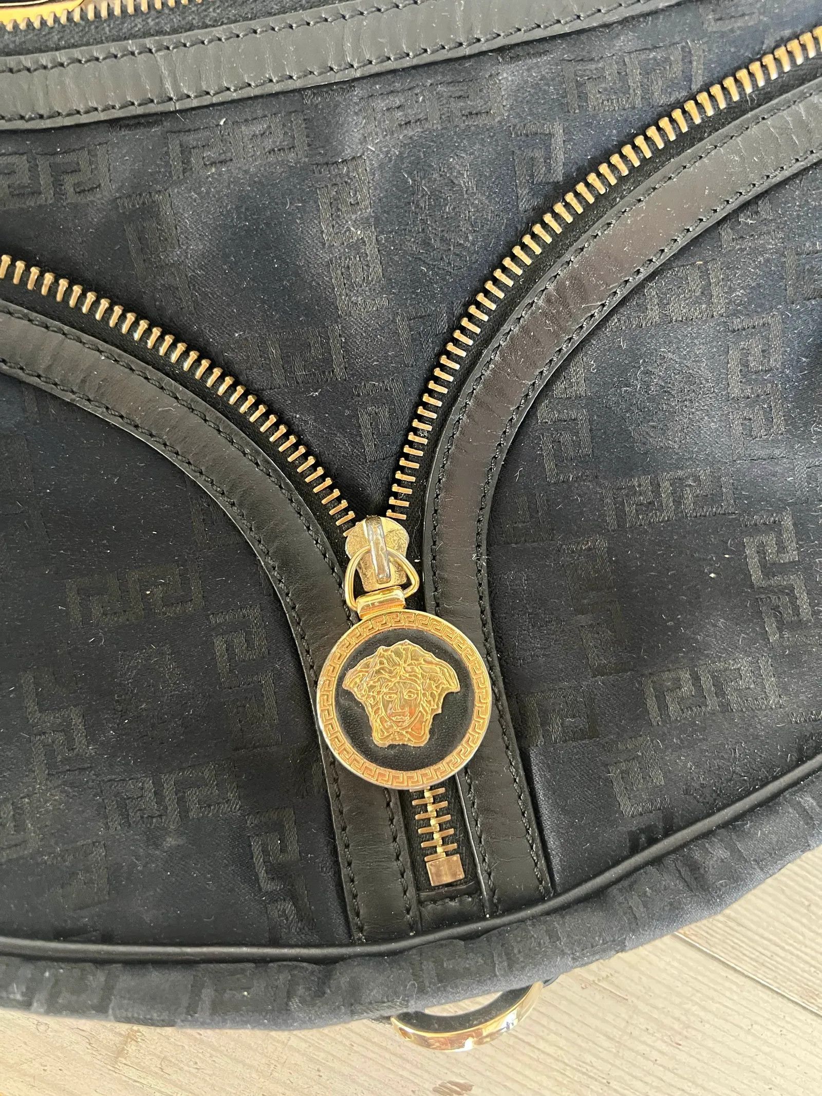 Versace Versace Bucket Bag Size ONE SIZE - 5 Thumbnail