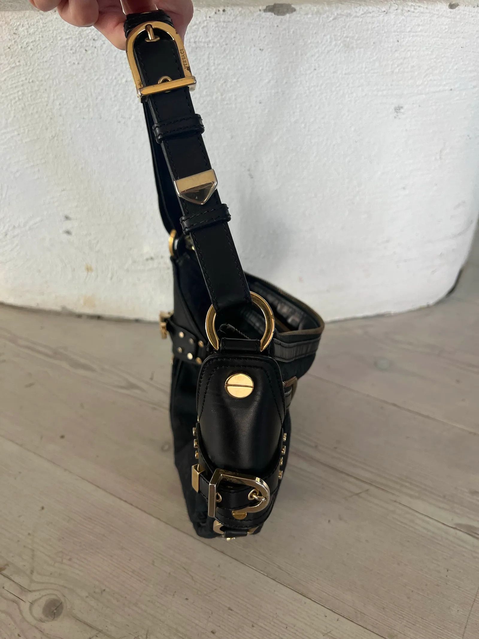 Versace Versace Bucket Bag Size ONE SIZE - 3 Thumbnail