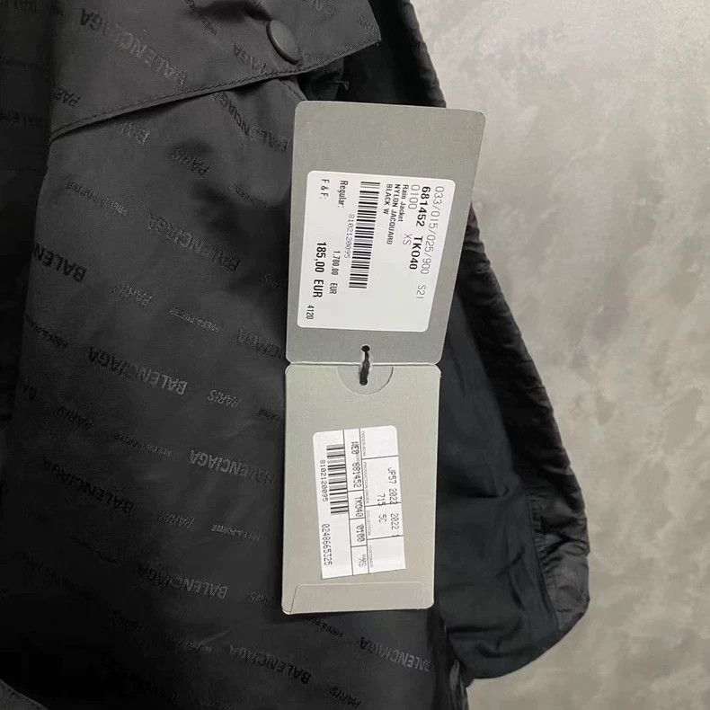 Balenciaga Balenciaga Black Logo Rain Jacket Size US XS / EU 42 / 0 - 6 Thumbnail