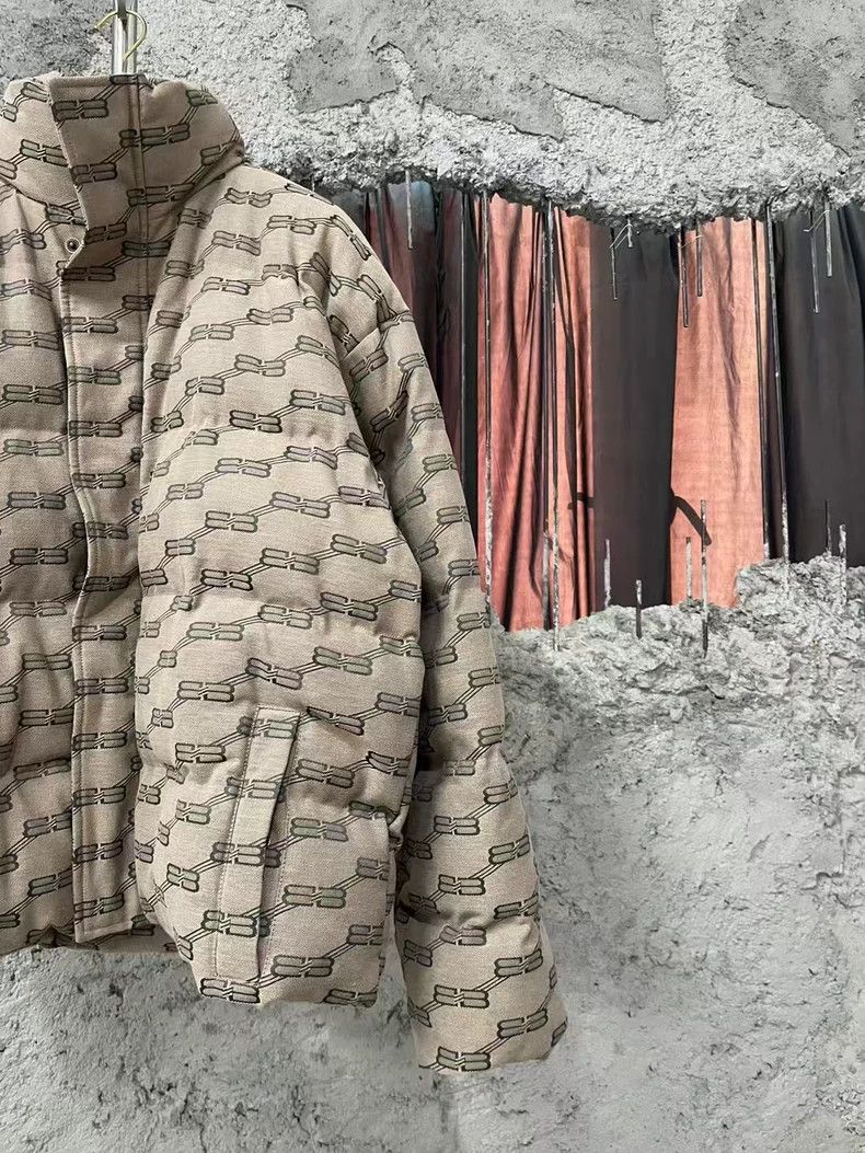 Balenciaga Balenciaga Brown Printed Lock Down Jacket Size US XL / EU 56 / 4 - 4 Thumbnail