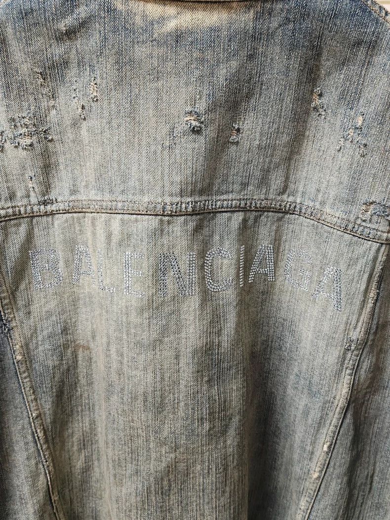 Balenciaga Balenciaga 23SS Distressed Denim Jacket Size US M / EU 48-50 / 2 - 3 Thumbnail