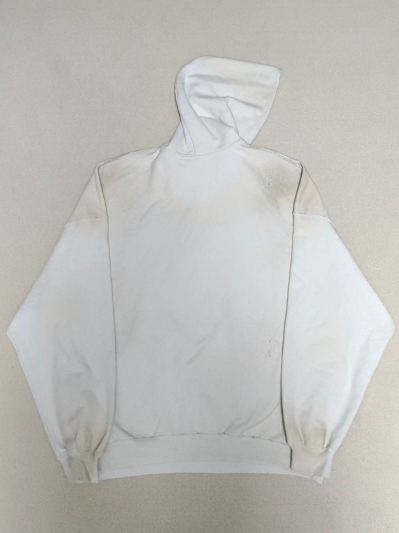 Balenciaga Balenciaga Manchester United Hoodie with Distressed Design Size US M / EU 48-50 / 2 - 2 Thumbnail