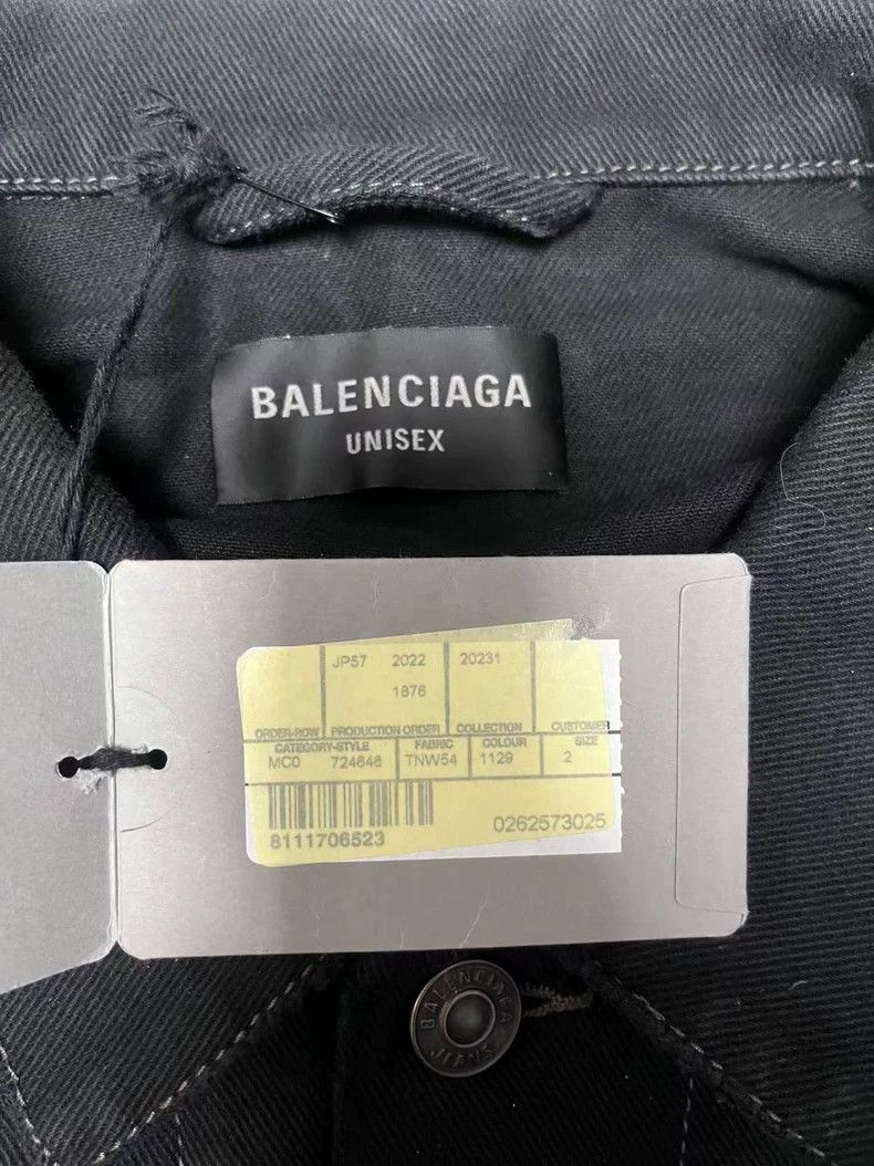 Balenciaga Balenciaga Graffiti Distressed Denim Jacket Size US M / EU 48-50 / 2 - 4 Thumbnail