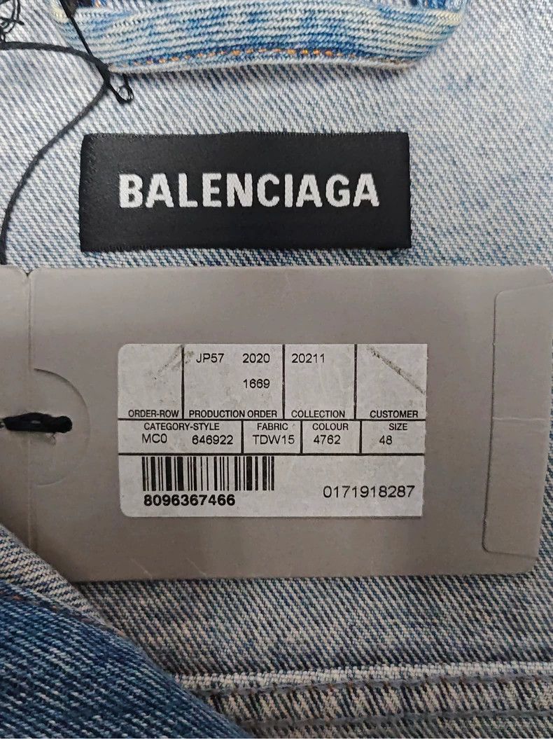 Balenciaga Balenciaga Multi-Language Denim Jacket Size US M / EU 48-50 / 2 - 4 Thumbnail
