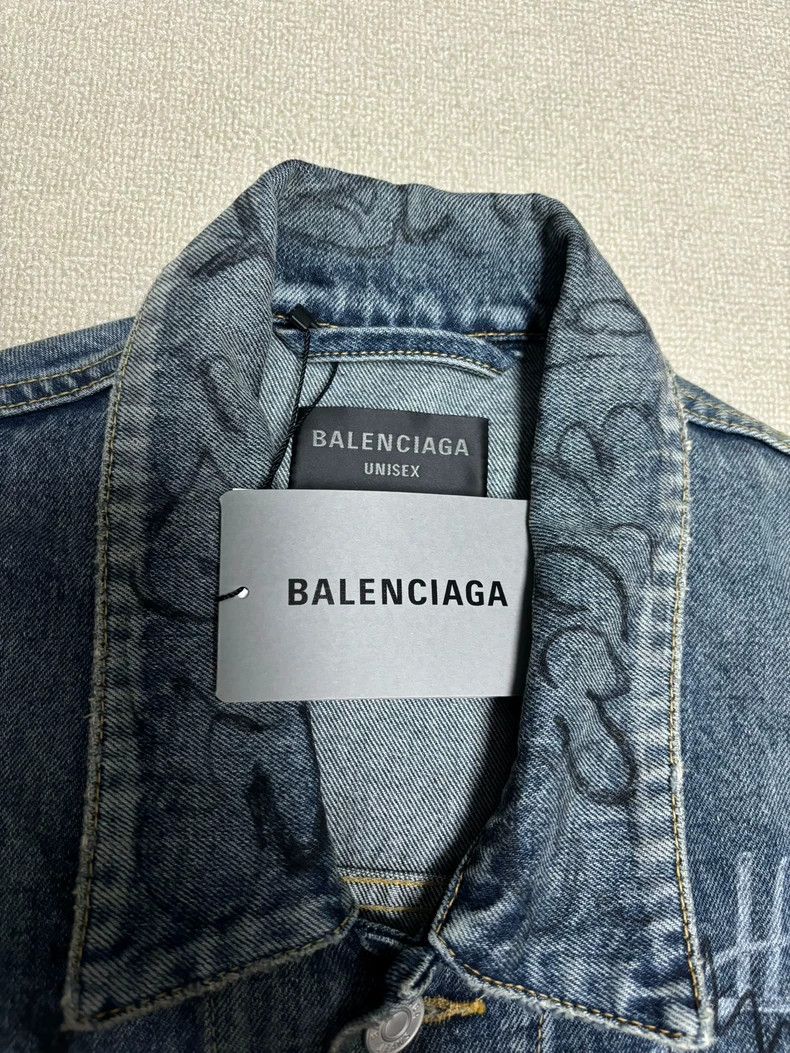 Balenciaga Balenciaga Blue Graffiti Denim Jacket Size US M / EU 48-50 / 2 - 3 Thumbnail