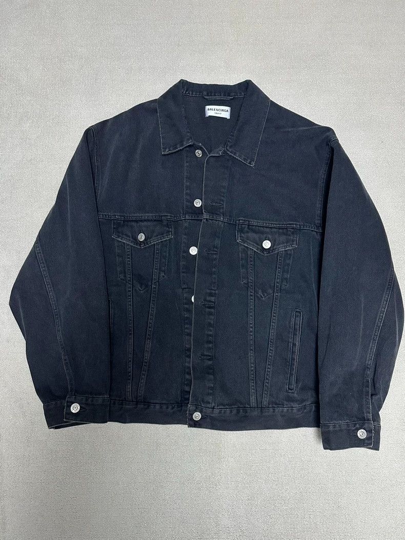 Balenciaga Balenciaga Graffiti Double B Denim Jacket Size US XS / EU 42 / 0 - 2 Thumbnail