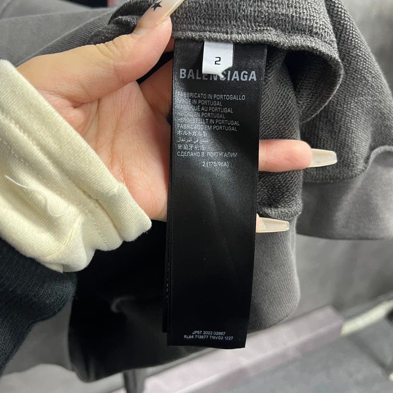 Balenciaga Balenciaga Gray Logo Hoodie for Sale Size US M / EU 48-50 / 2 - 4 Thumbnail