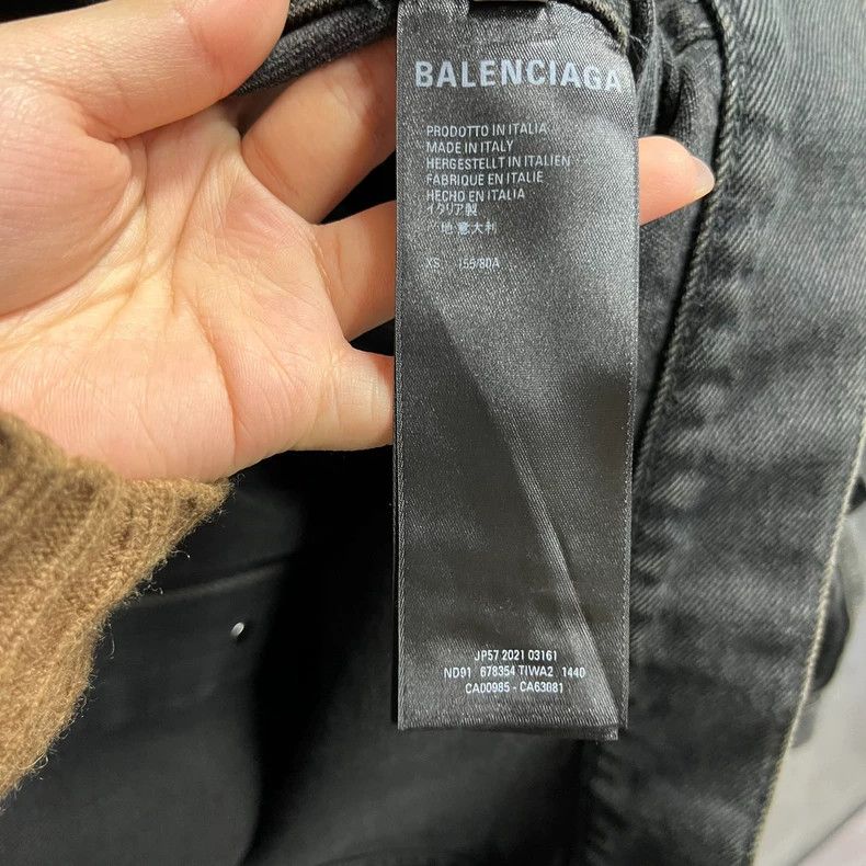 Balenciaga Black Graffiti Denim Jacket by Balenciaga Size US XS / EU 42 / 0 - 4 Thumbnail