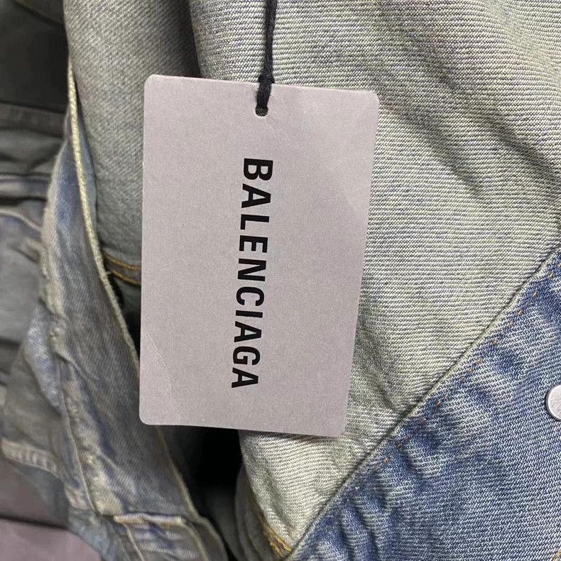 Balenciaga Blue Logo Denim Jacket from Balenciaga Size US M / EU 48-50 / 2 - 5 Thumbnail