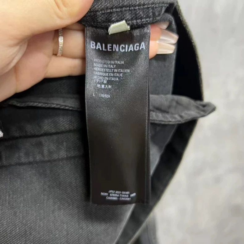 Balenciaga Balenciaga Black Graffiti Denim Jacket Size US L / EU 52-54 / 3 - 3 Thumbnail
