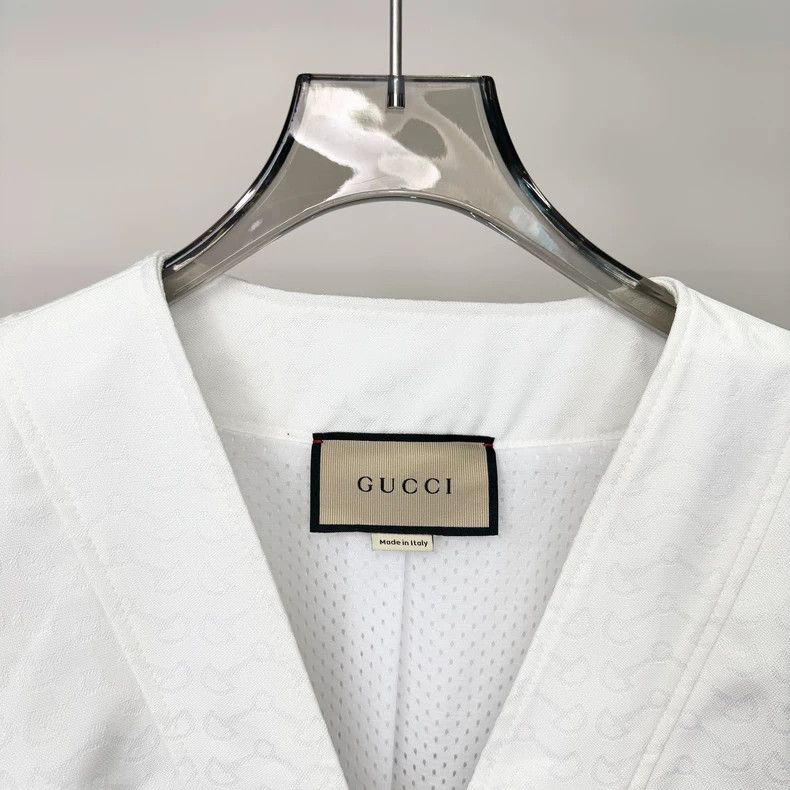 Gucci Gucci Logo Printed Jacket in White Size US L / EU 52-54 / 3 - 3 Thumbnail