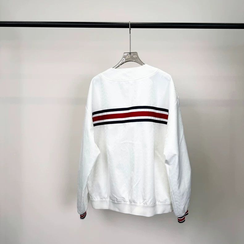Gucci Gucci Logo Patterned Jacket in L Size Size US L / EU 52-54 / 3 - 2 Thumbnail