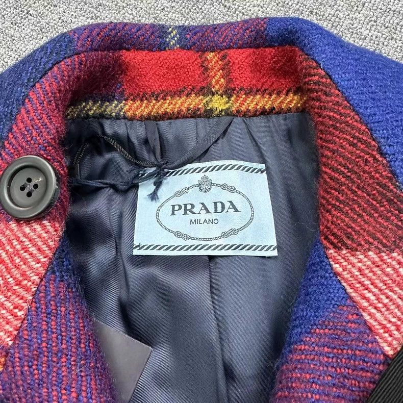 Prada Red Plaid Prada Overcoat Size US M / EU 48-50 / 2 - 3 Thumbnail