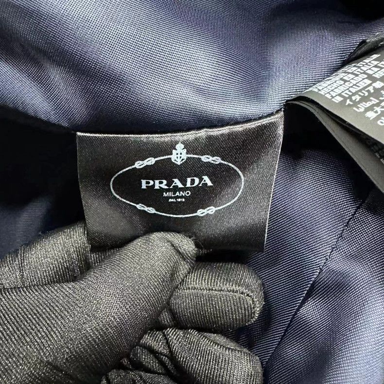 Prada Red Plaid Prada Overcoat Size US M / EU 48-50 / 2 - 4 Thumbnail