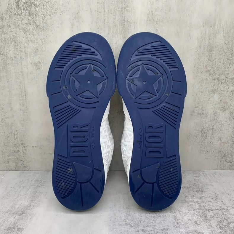 Dior Dior White Embossed Sneaker Size 37 Size US 5 / EU 37 - 7 Thumbnail