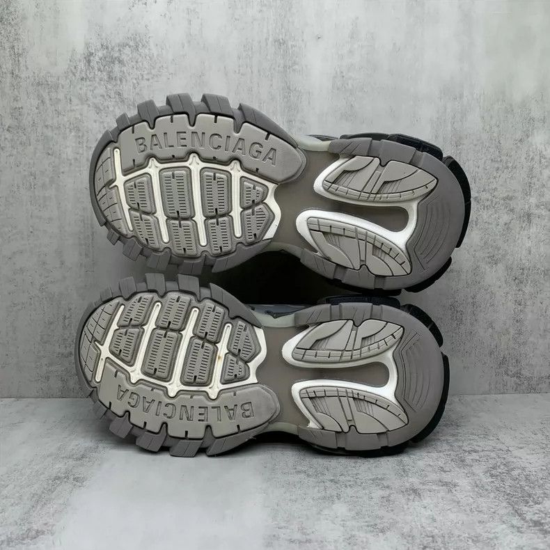 Balenciaga Balenciaga Track LED Sneakers Gray Size 37 Size US 6 / EU 39 - 7 Thumbnail