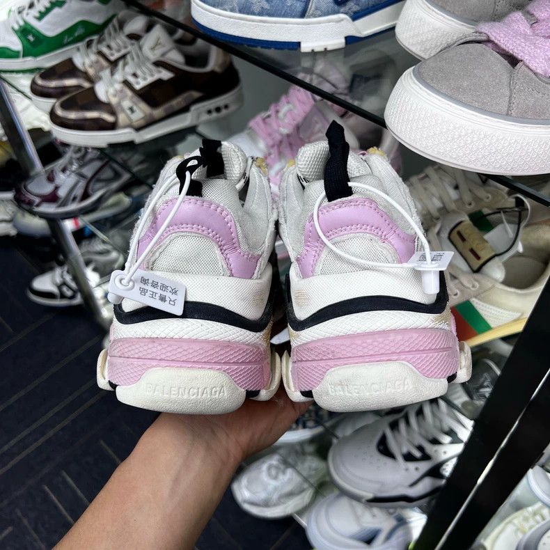 Balenciaga Balenciaga Triple S Sneakers White Pink Size US 10 / EU 43 - 5 Thumbnail