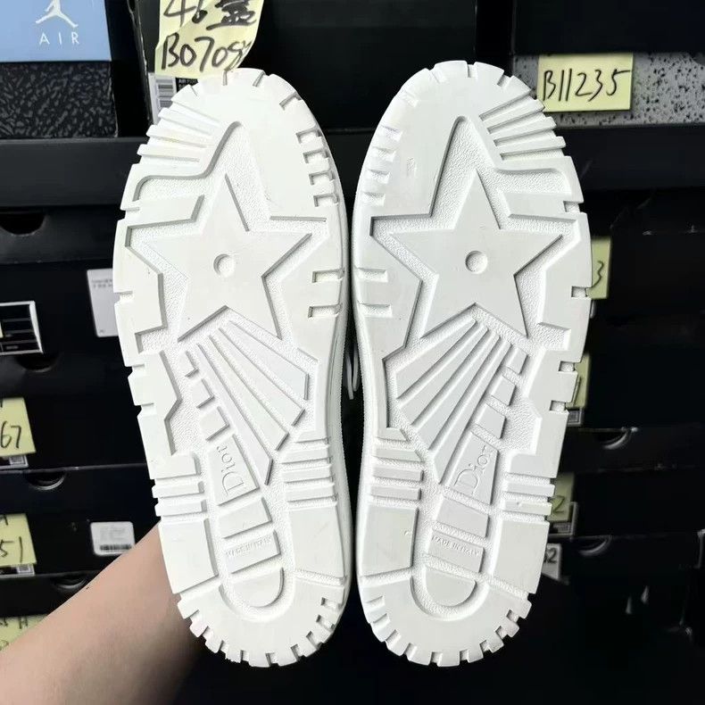 Dior Dior ID Shell Sneakers Size 37 Size US 5 / EU 37 - 6 Thumbnail