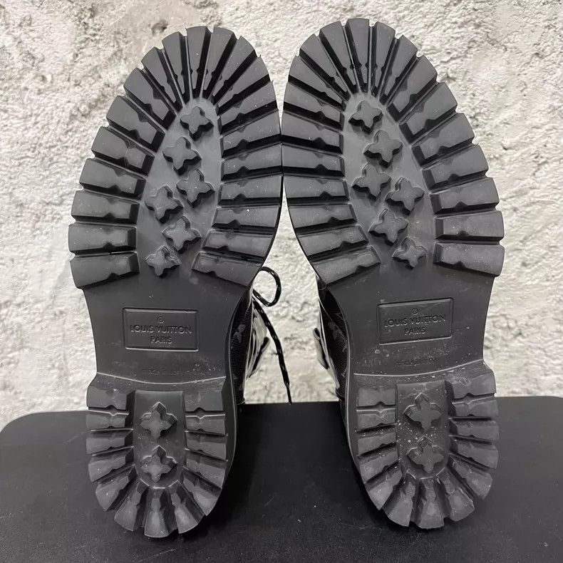 Louis Vuitton Louis Vuitton Black Ankle Boots Size 6.5 Size US 6.5 / EU 39-40 - 7 Thumbnail
