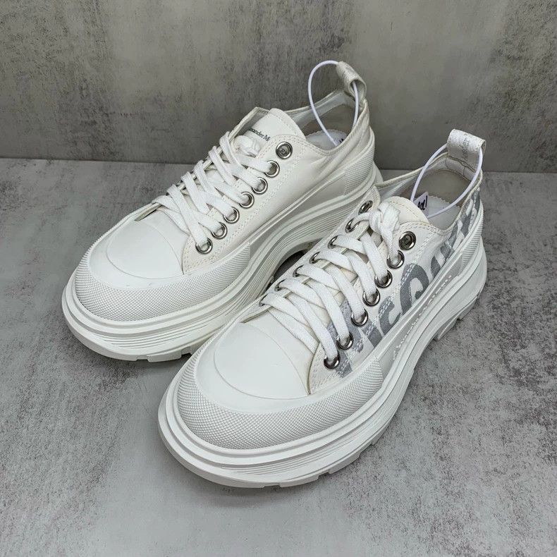 Alexander McQueen Alexander McQueen White Logo Martin Boots Size 37 Size US 8 / IT 38 - 2 Thumbnail