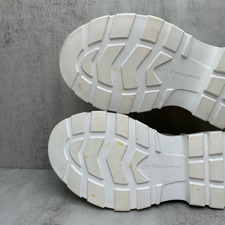 Alexander McQueen Alexander McQueen White Logo Martin Boots Size 37 Size US 8 / IT 38 - 9 Thumbnail