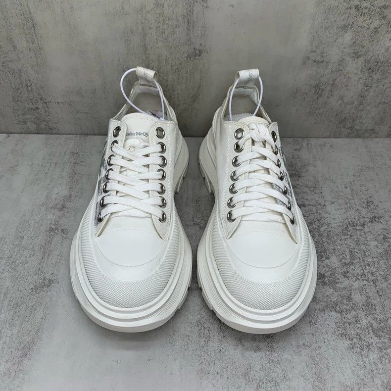 Alexander McQueen Alexander McQueen White Logo Martin Boots Size 37 Size US 8 / IT 38 - 4 Thumbnail