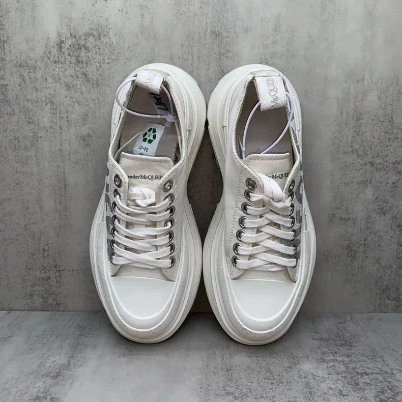 Alexander McQueen Alexander McQueen White Logo Martin Boots Size 37 Size US 8 / IT 38 - 6 Thumbnail