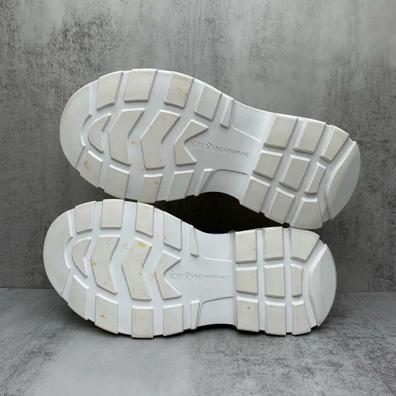 Alexander McQueen Alexander McQueen White Logo Martin Boots Size 37 Size US 8 / IT 38 - 5 Thumbnail