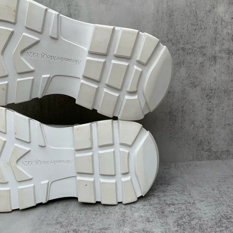 Alexander McQueen Alexander McQueen White Logo Martin Boots Size 37 Size US 8 / IT 38 - 8 Thumbnail