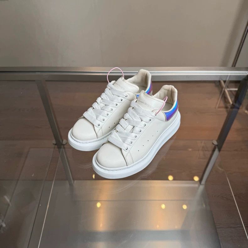 Alexander McQueen Alexander McQueen Laser Cut Sneakers Size 37 Size US 6 / IT 36 - 2 Thumbnail