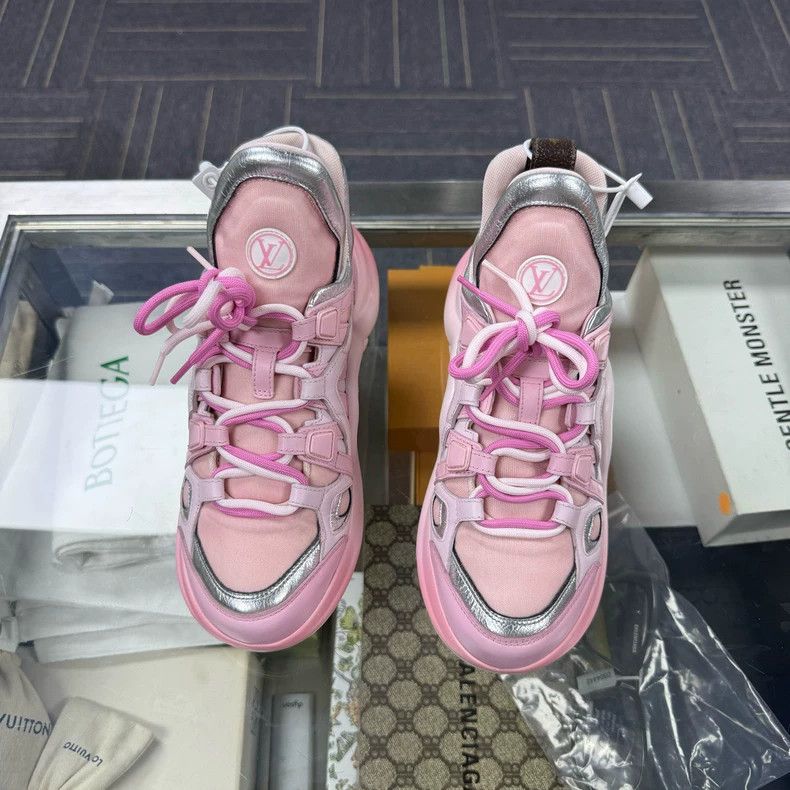 Louis Vuitton Louis Vuitton Archlight Dad Sneakers Size 35.5 Size US 6 / IT 36 - 2 Thumbnail