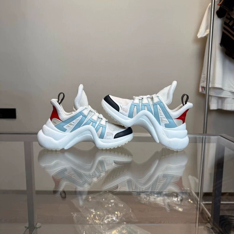 Louis Vuitton LV Archlight Dad Sneakers Size 37 White Blue Size US 6 / IT 36 - 4 Thumbnail