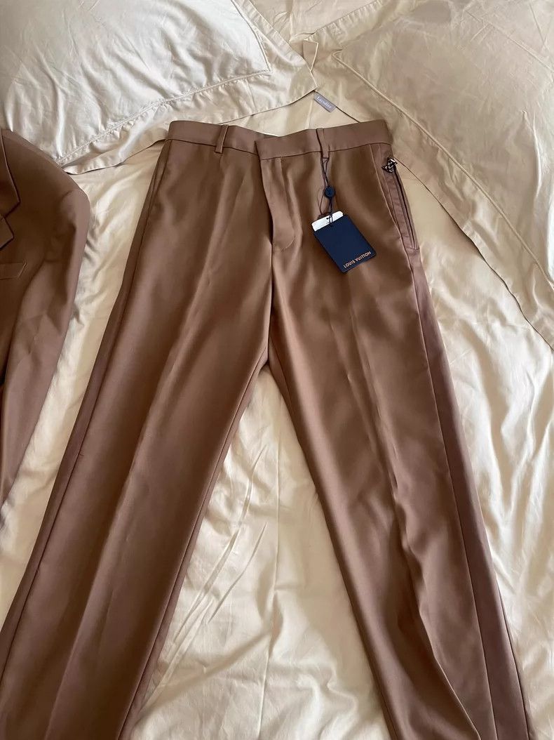Louis Vuitton LV Stylish Suit Set with Unique Design Size L / US 10 / IT 46 - 8 Thumbnail