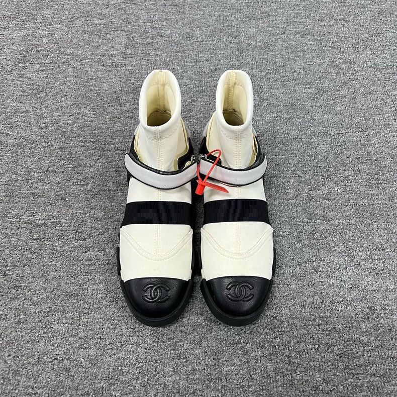 Chanel Chanel Panda Moon Shoes with Strap Size US 7 / IT 37 - 3 Thumbnail