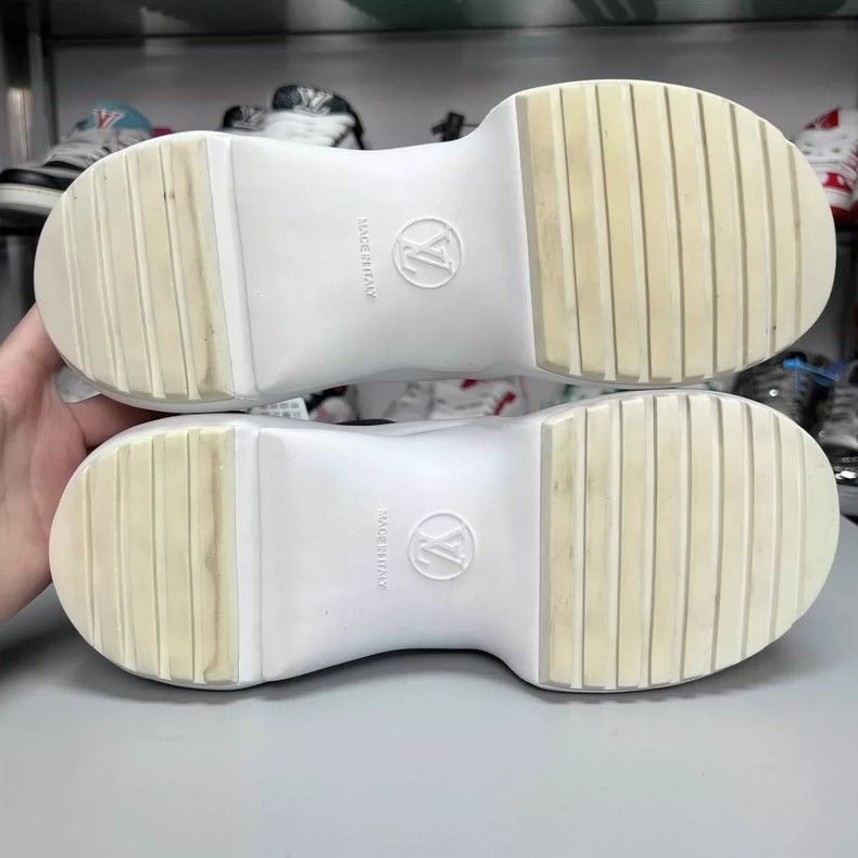 Louis Vuitton LV Dad Shoes in White and Red Size US 10 / EU 43 - 7 Thumbnail