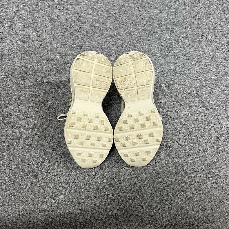 Gucci Gucci Strawberry Old Daddy Sneakers Size 37 Size US 7 / EU 40 - 6 Thumbnail