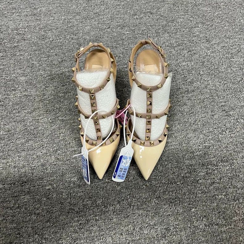 Valentino Valentino Studded Heels Size 37 for Women Size US 8 / IT 38 - 2 Thumbnail