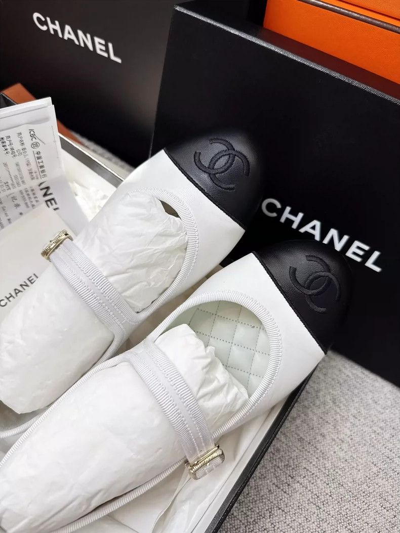 Chanel Chanel White and Black Mary Jane Flat Shoes Size US 8 / IT 38 - 3 Thumbnail