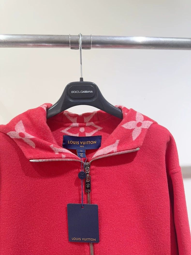 Louis Vuitton Louis Vuitton Wool Coat in Bright Red Size US M / EU 48-50 / 2 - 2 Thumbnail