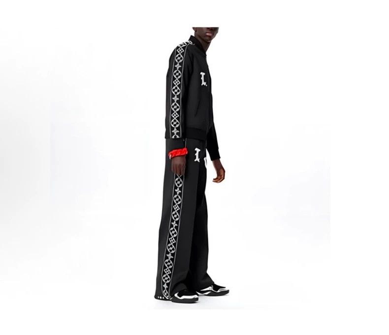 Louis Vuitton Louis Vuitton Black Logo Zip Jacket Size US XS / EU 42 / 0 - 2 Thumbnail