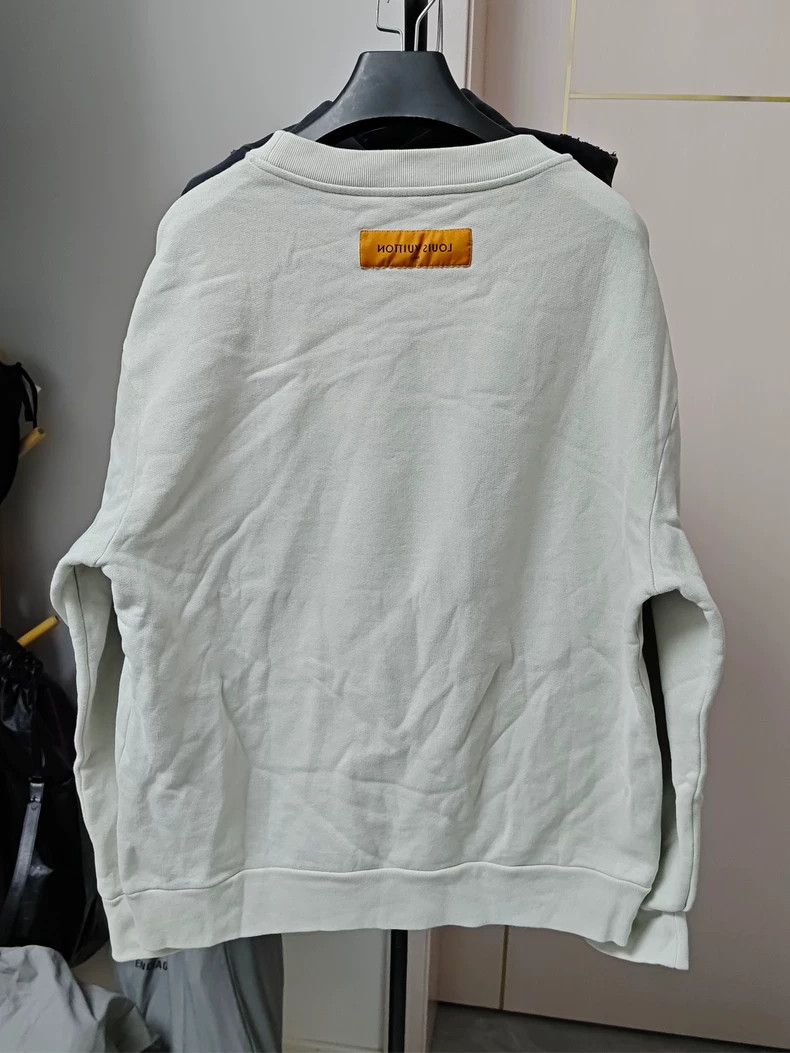 Louis Vuitton Louis Vuitton FW23 Logo Embroidered Sweatshirt Size US XXL / EU 58 / 5 - 2 Thumbnail