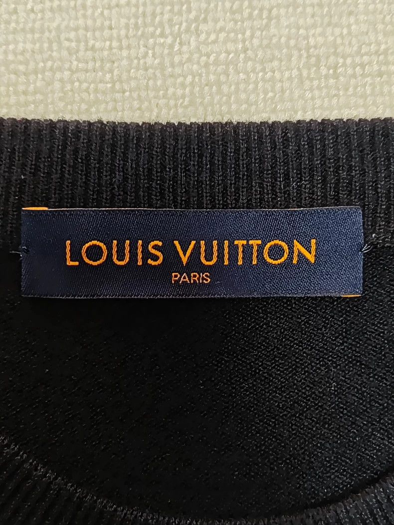 Louis Vuitton Louis Vuitton Monogram Long Sleeve Sweater Size US L / EU 52-54 / 3 - 5 Thumbnail