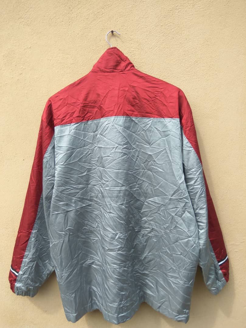 Asics Vintage Asics windbreaker zipper light jacket Size US L / EU 52-54 / 3 - 3 Thumbnail