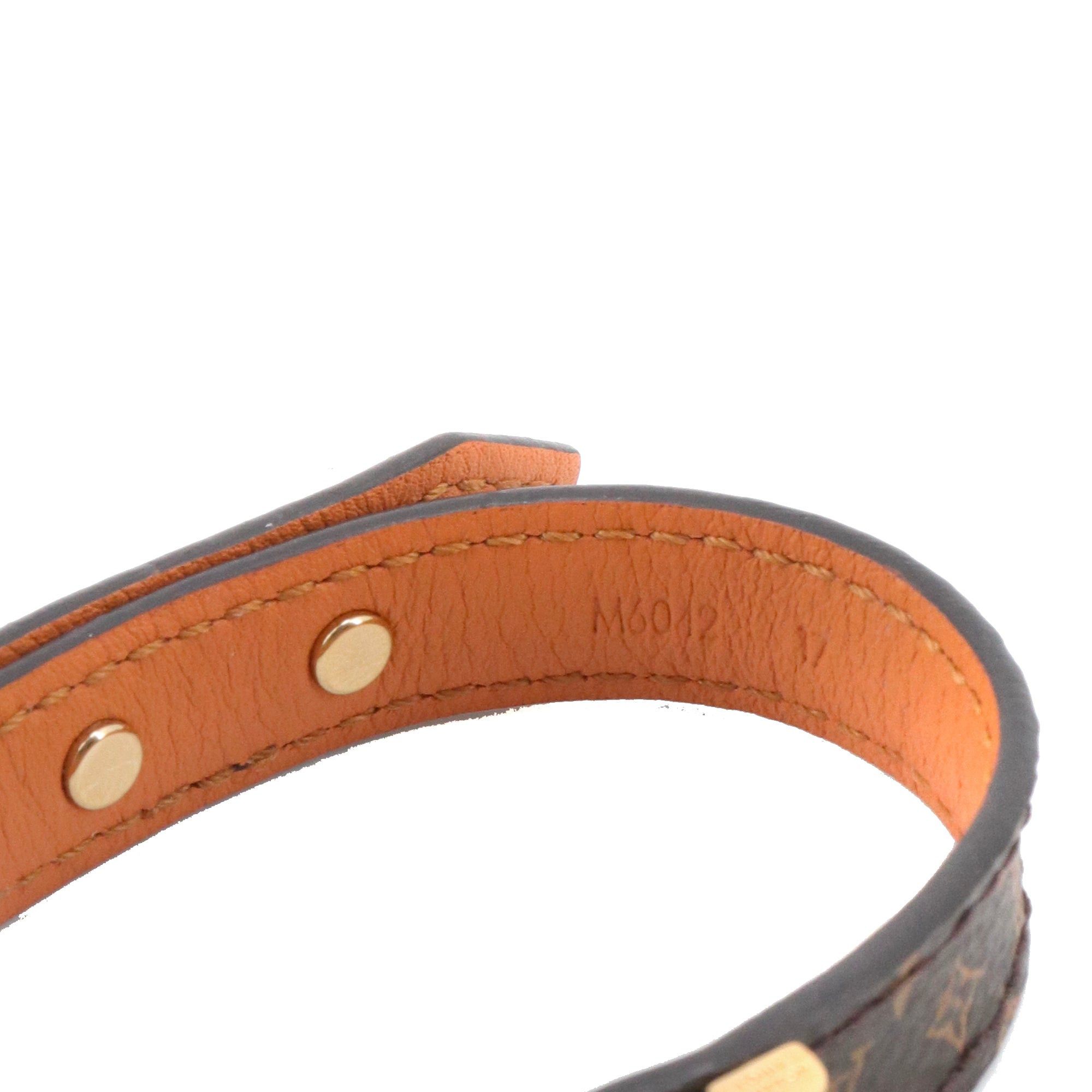 Louis Vuitton LOUIS VUITTON - Louis Vuitton Essential V bracelet in monogrammed canvas (T17) Size ONE SIZE - 6 Thumbnail