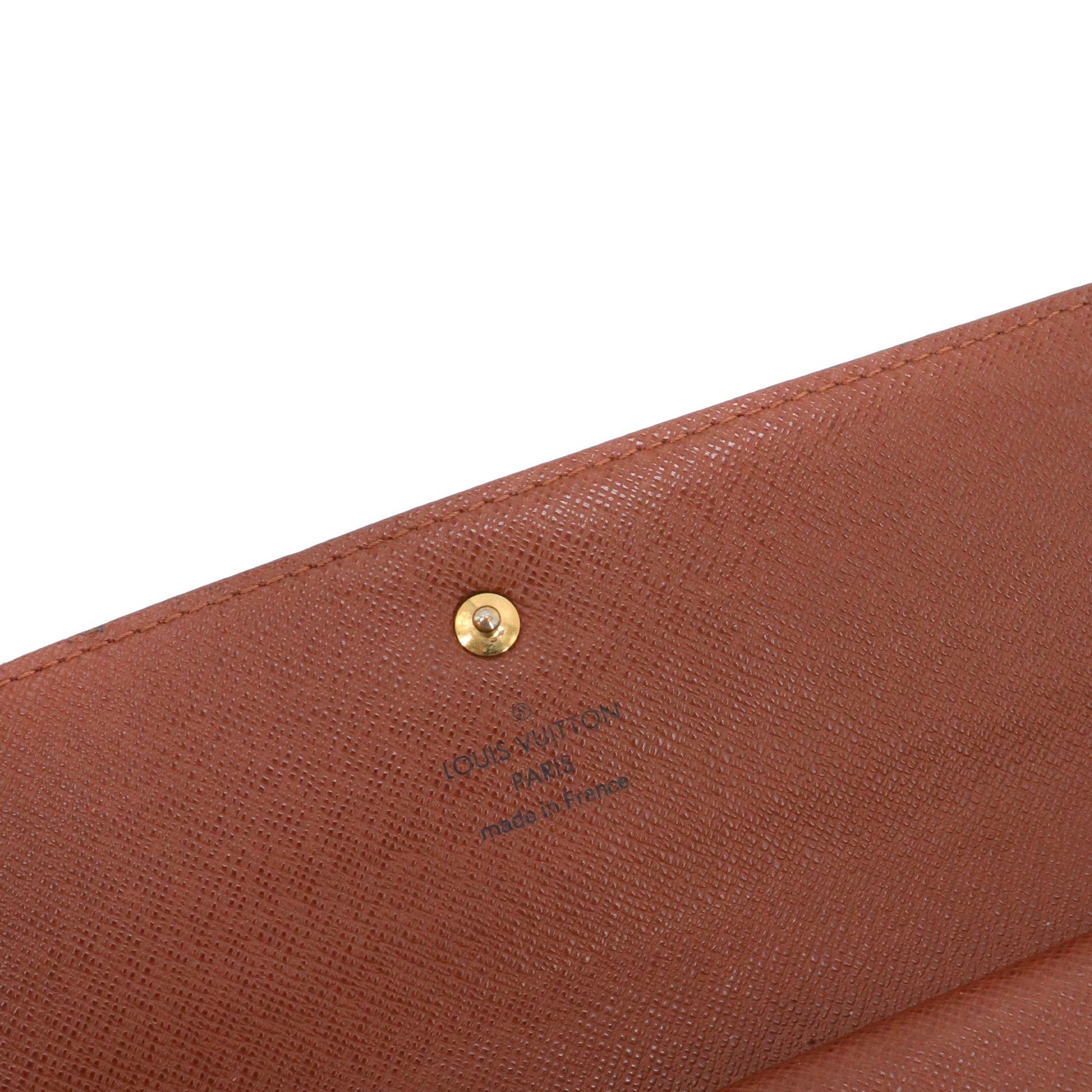 Louis Vuitton LOUIS VUITTON - Louis Vuitton International Wallet in monogrammed canvas Size ONE SIZE - 8 Thumbnail